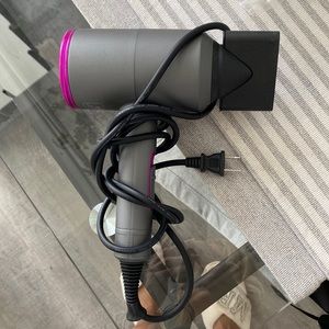 Great condition unnamed hairdryer